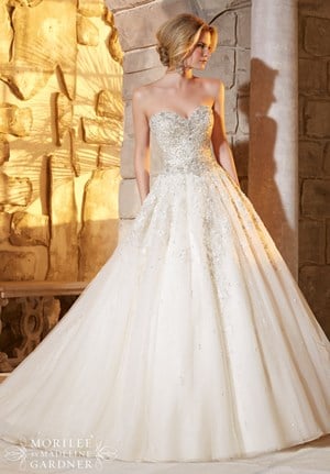 3 wedding dress silhouette suggestions for each of the different body types