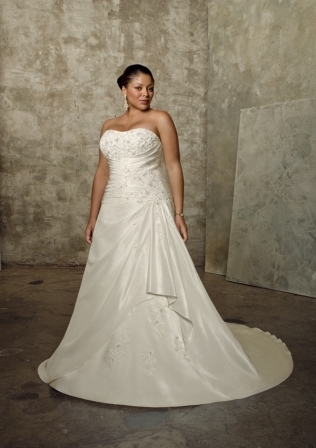 plus size bridal dresses