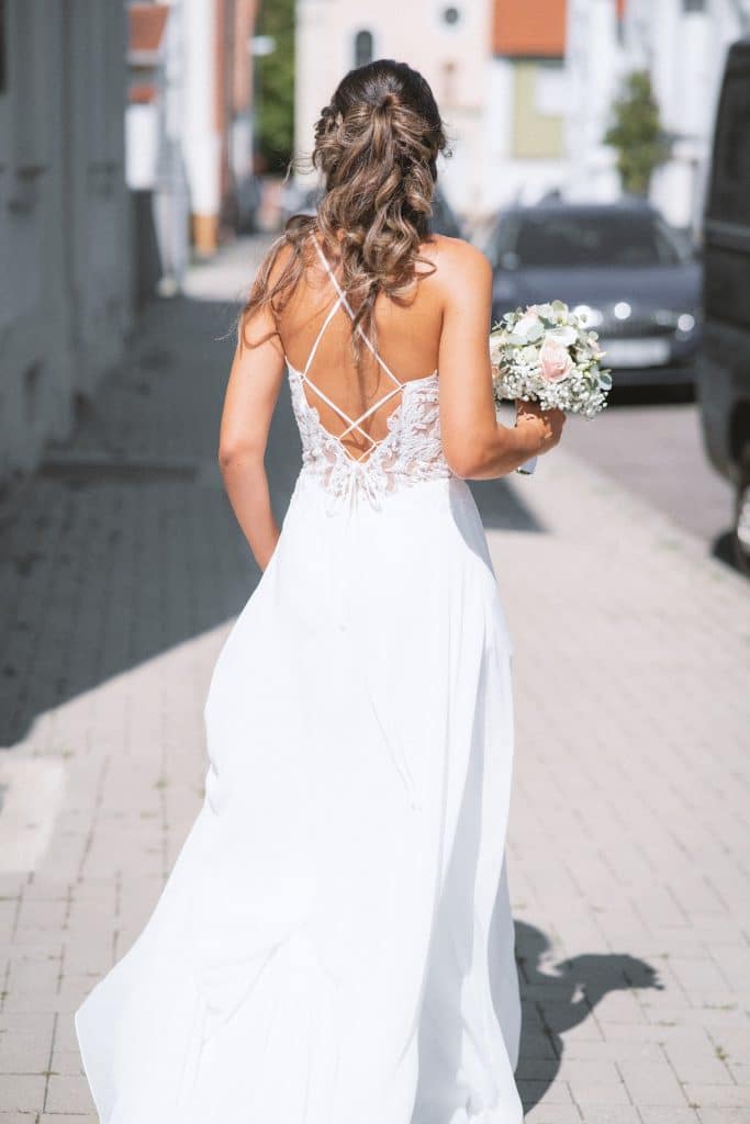 backless wedding dress toronto