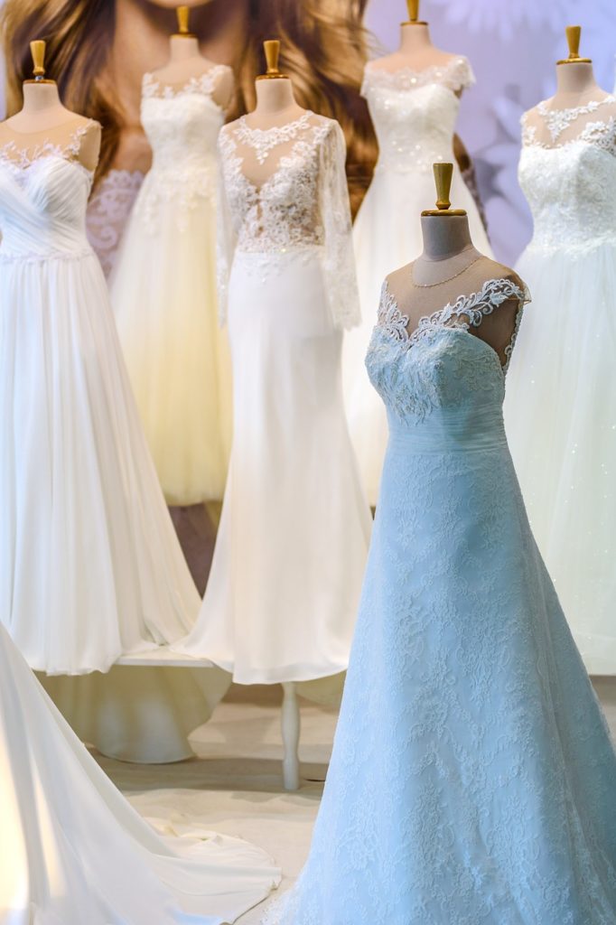 salon of wedding dresses